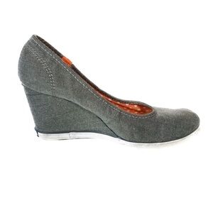 Keds Damesel Solid Wedges with Polka Dot Insole Heel